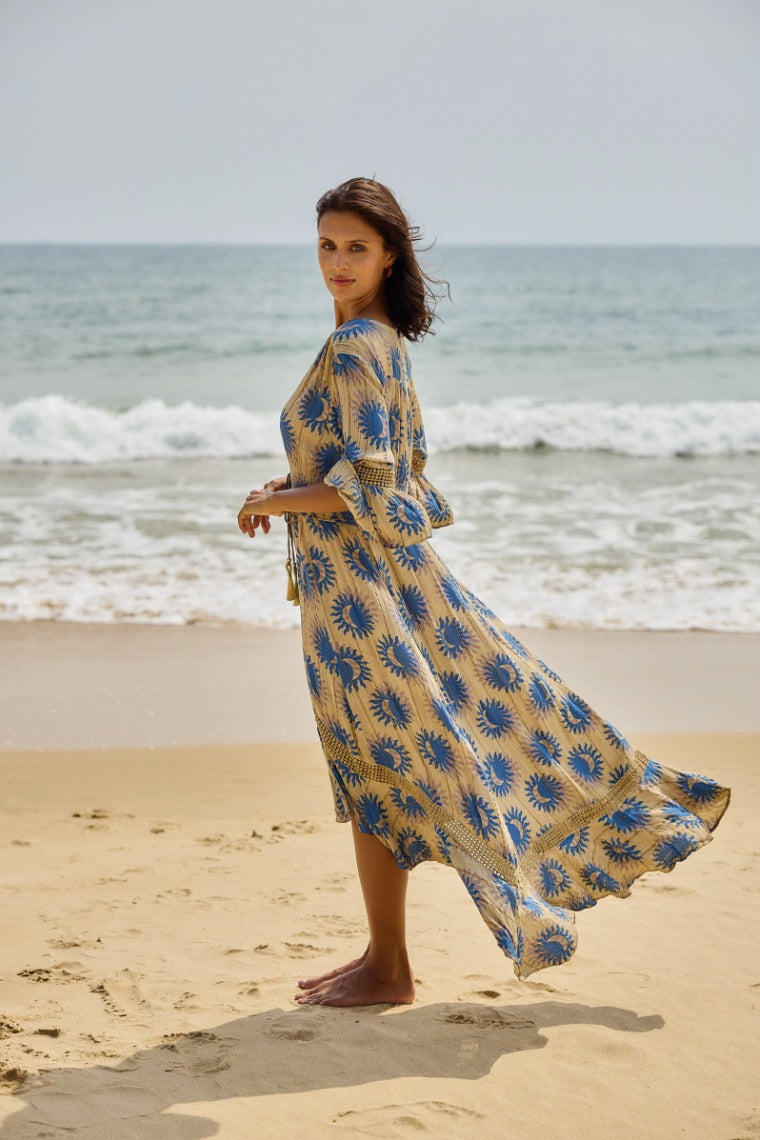 Duga haljina s lunarnim printom