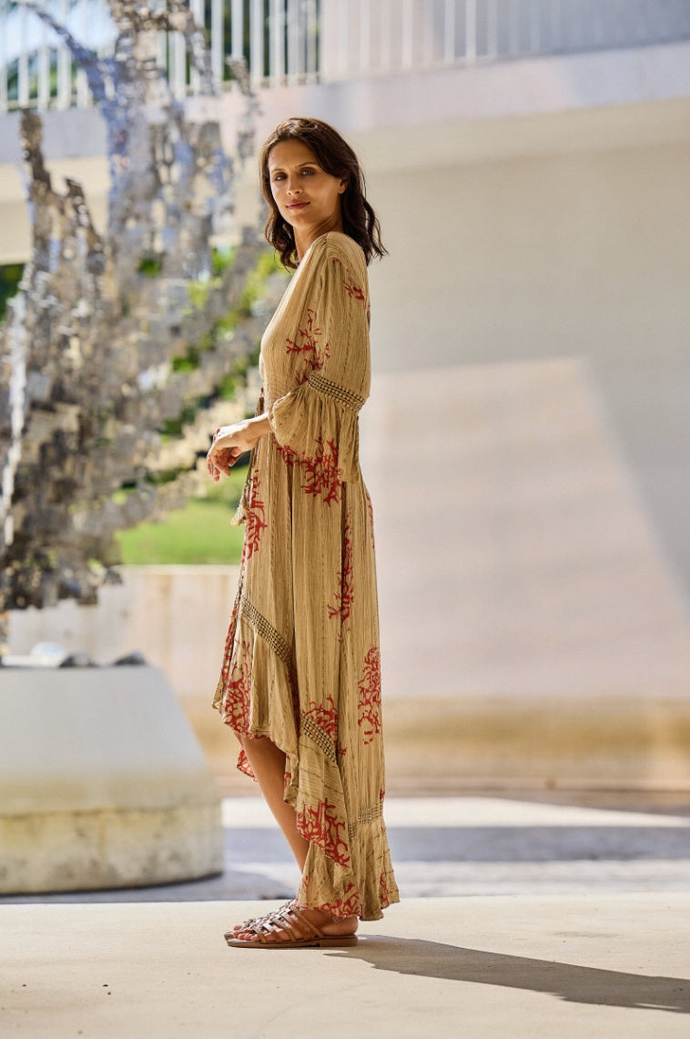 Duga  haljina s koraljnim printom i lureksom